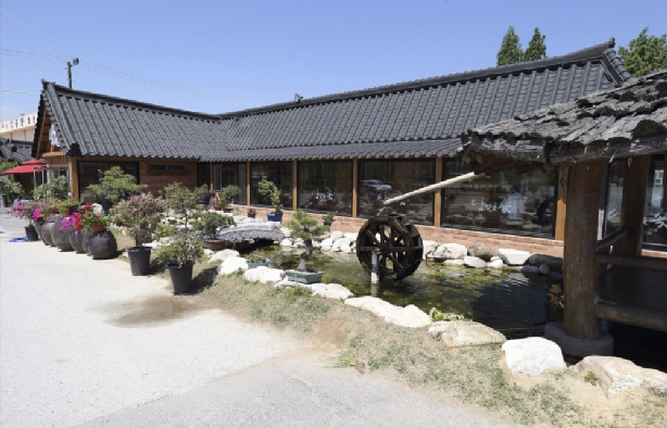 Damyang Aekkot